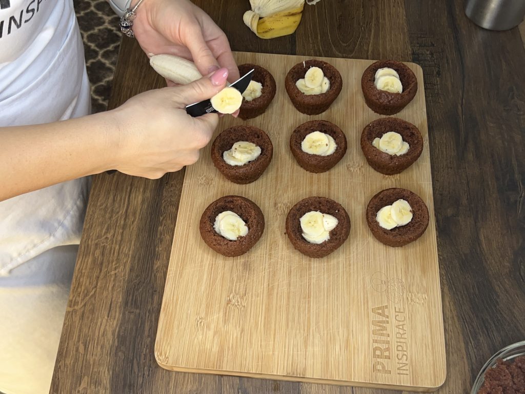 Krtkovy muffiny s banánem a šlehačkou