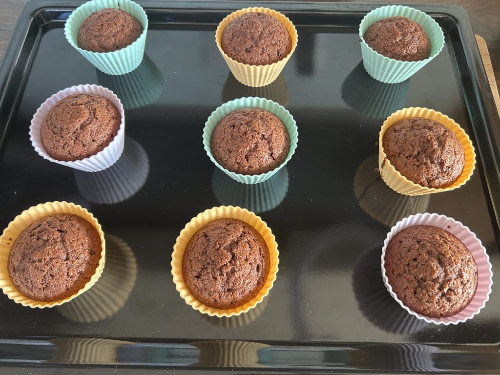 Krtkovy muffiny s banánem a šlehačkou