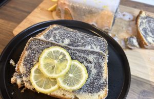 Makový chlebíček s citronovou polevou Makový chlebíček s citronovou polevou