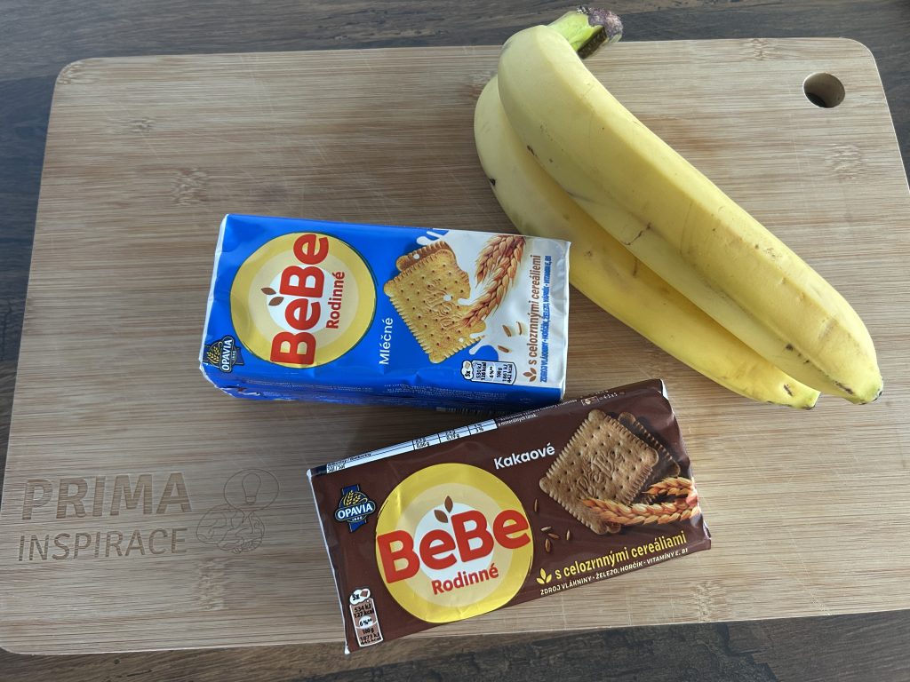 Nepečená tvarohovo-banánová střecha