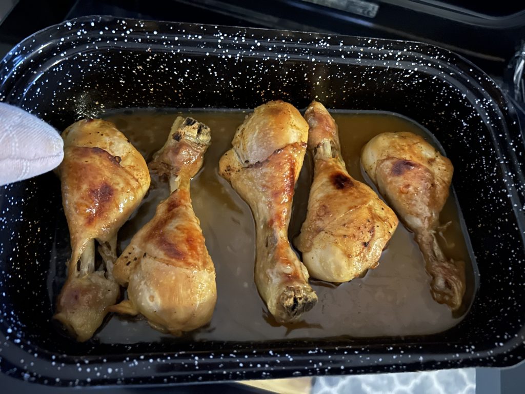 Pečená marinovaná kuřecí stehna s pomerančem a medem