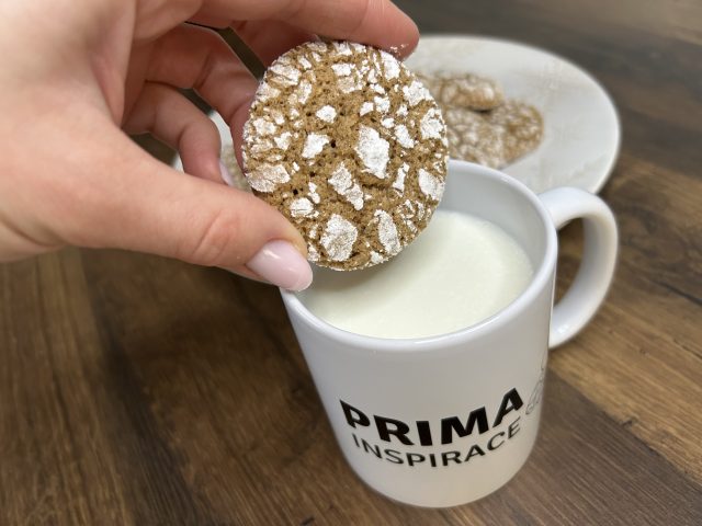 Perníkové crinkles – měkké, voňavé a dokonale popraskané vánoční sušenky 🎄 Perníkové crinkles – měkké, voňavé a dokonale popraskané vánoční sušenky 🎄