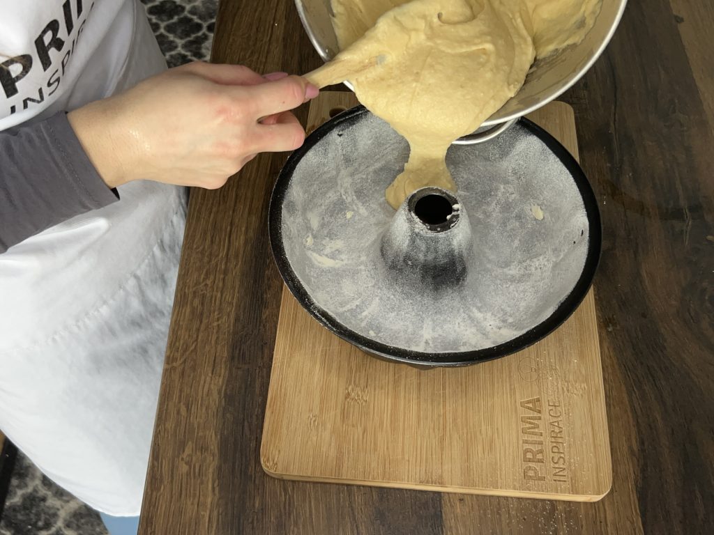 Pomerančová bábovka s voňavým sirupem