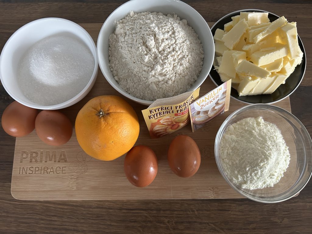 Pomerančová bábovka s voňavým sirupem