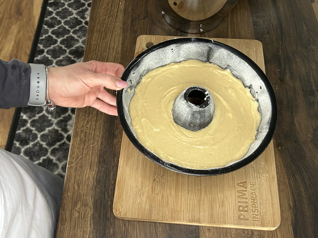 Pomerančová bábovka s voňavým sirupem