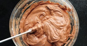 Skvělý recept na ořechový krém, který se hodí téměř do všech dezertů!