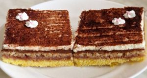 Legionářské řezy, jak je pekly už naše babičky: křehké těsto, marmeláda a ořechový sníh