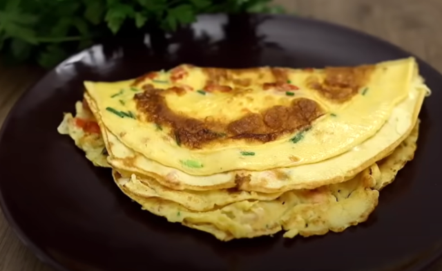 Vaječná omeleta se sýrem