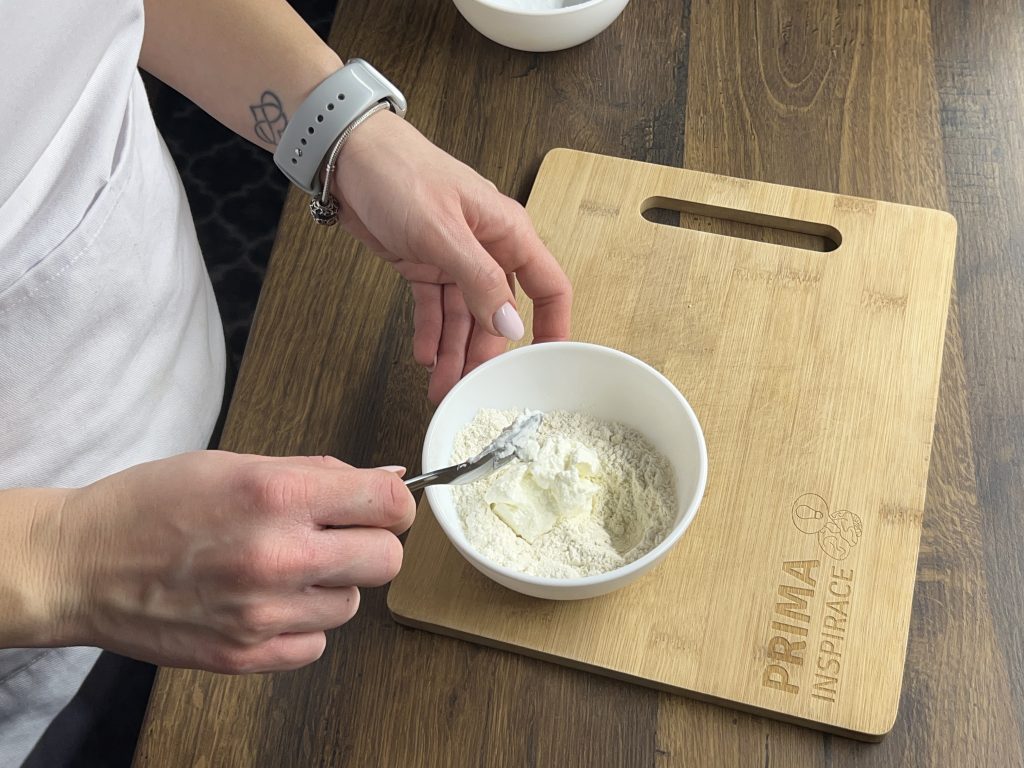 Rychlý skořicový šnek z hrnečku