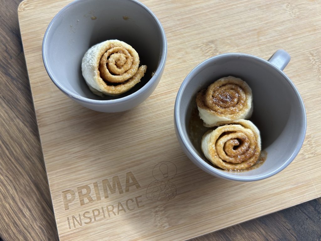 Rychlý skořicový šnek z hrnečku