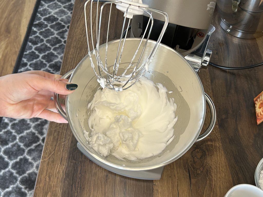 Borůvkový koláč s bílou čokoládou