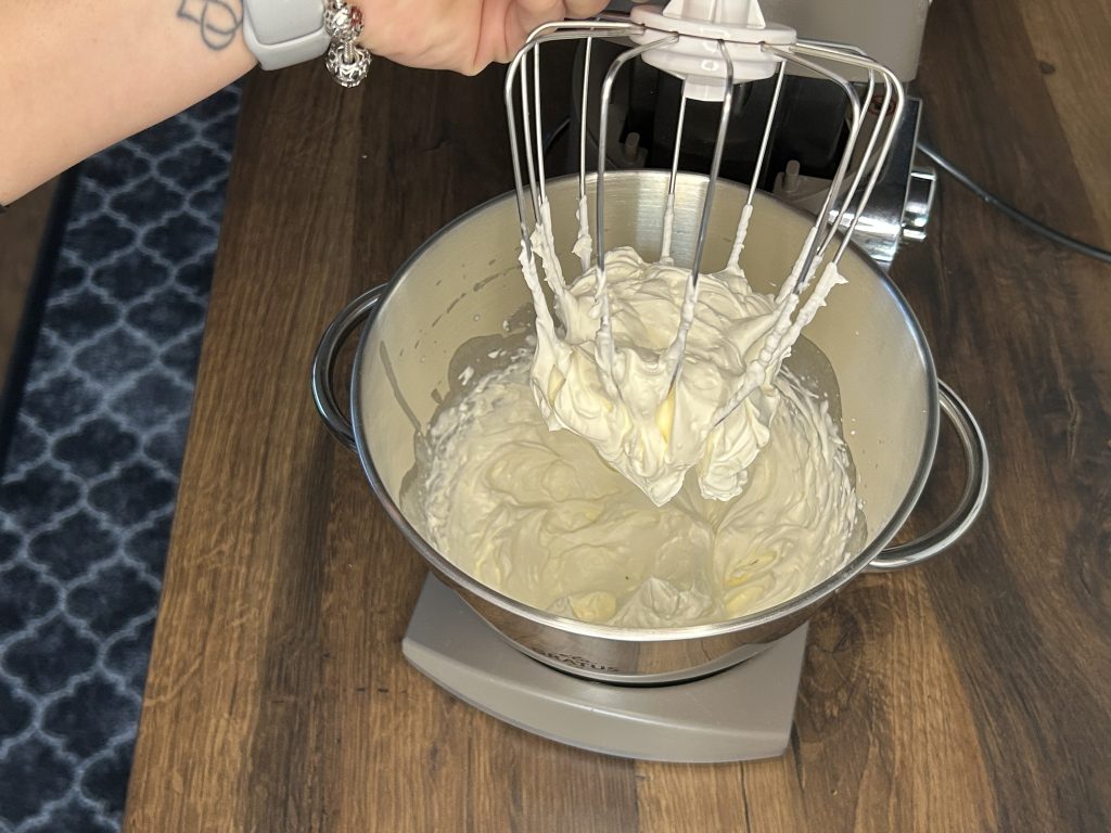 Borůvkový koláč s bílou čokoládou