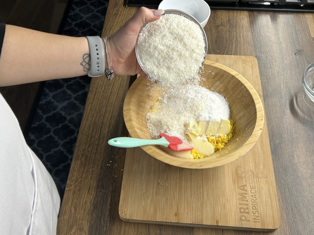 Kočičí oči - nepečené kokosové cukroví s čokoládovou náplní