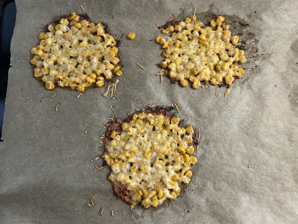 Kukuřičné tacos se sýrem a zeleninou