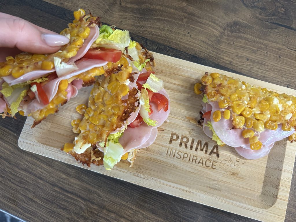 Kukuřičné tacos se sýrem a zeleninou