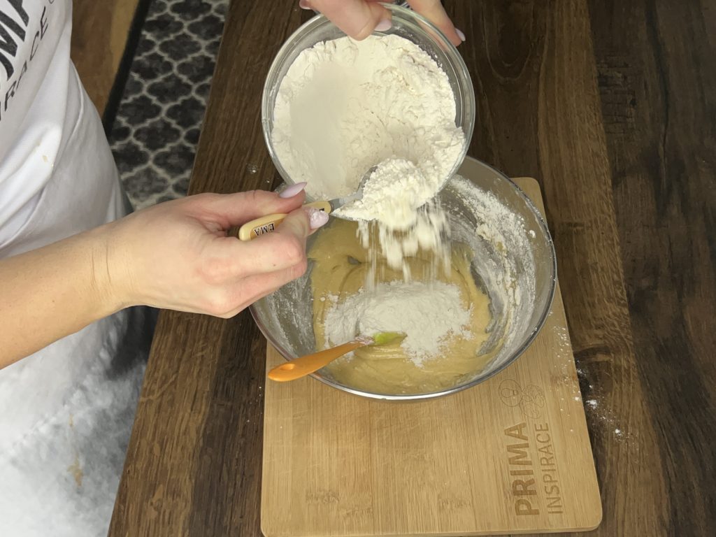 Medové kuličky - recept na vánoční cukroví