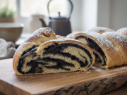 Dokonalý makový závin s tvarohem a rozinkami, jako od babičky! Makový závin s tvarohem a rozinkami z kynutého těsta – vláčný a poctivý