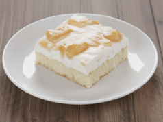 Piškoty, smetana a pomeranče – Připravte si tento vynikající dezert! Nepečený pomerančový dort se sušenkovým základem a smetanovým krémem