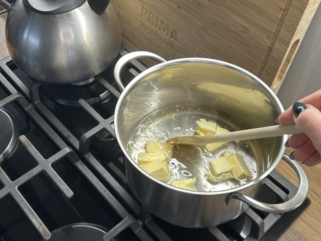 Křehké věnečky s vanilkovým pudinkovým krémem