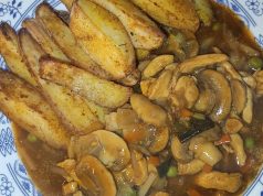 Rychlá kuřecí směs se žampiony: Recept na šťavnaté kuřecí maso s omáčkou hotové do 20 minut Rychlá kuřecí směs se žampiony – jednoduchý oběd plný chuti hotový za 20 minut