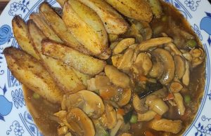 Rychlá kuřecí směs se žampiony: Recept na šťavnaté kuřecí maso s omáčkou hotové do 20 minut Rychlá kuřecí směs se žampiony – jednoduchý oběd plný chuti hotový za 20 minut