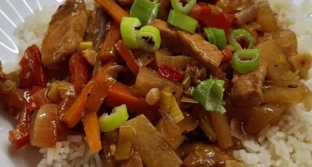 Masová směs se zeleninou z vepřové kotlety: Jednoduchý a variabilní recept Masová směs se zeleninou z vepřové kotlety: Jednoduchý a variabilní recept