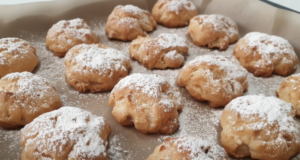 Připravte si tyto italské sušenky s kousky jablek: Snadný a rychlý recept! Křupavé italské jablečné sušenky – jednoduchý recept jen ze 2 jablek