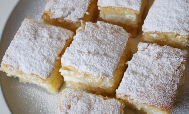 Krémový tvarohový koláč s jogurtem a citronem