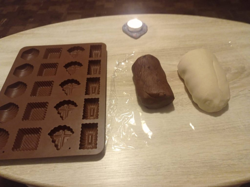 Sádlové tlapky – křehké a jednoduché cukroví jen ze 4 surovin