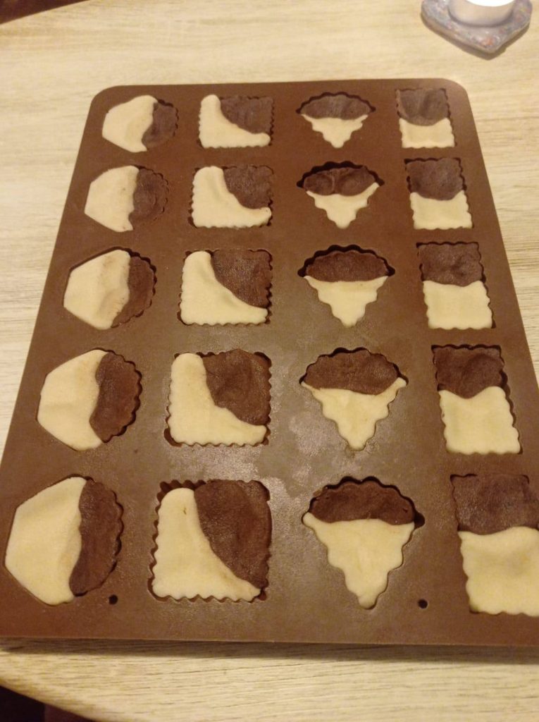 Sádlové tlapky – křehké a jednoduché cukroví jen ze 4 surovin