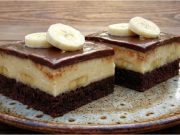 Banánové kostky s čokoládou: Luxusní dezert s jogurtovým těstem Nadýchané banánovo-čokoládové kostky s jogurtovým korpusem