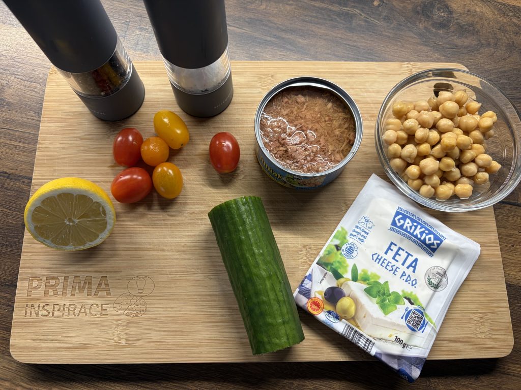 Cizrnový salát s tuňákem a fetou