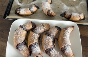 Čokoládové croissanty z cottage sýra – bez kynutí, hotové za 20 minut