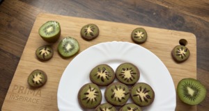 Kiwi sušenky s matcha práškem a kakaem Kiwi sušenky z kakaového a matcha těsta – originální cukroví, které zaujme na první pohled