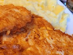 Kuřecí řízky v sýrovo-vaječném těstíčku s bramborovou kaší