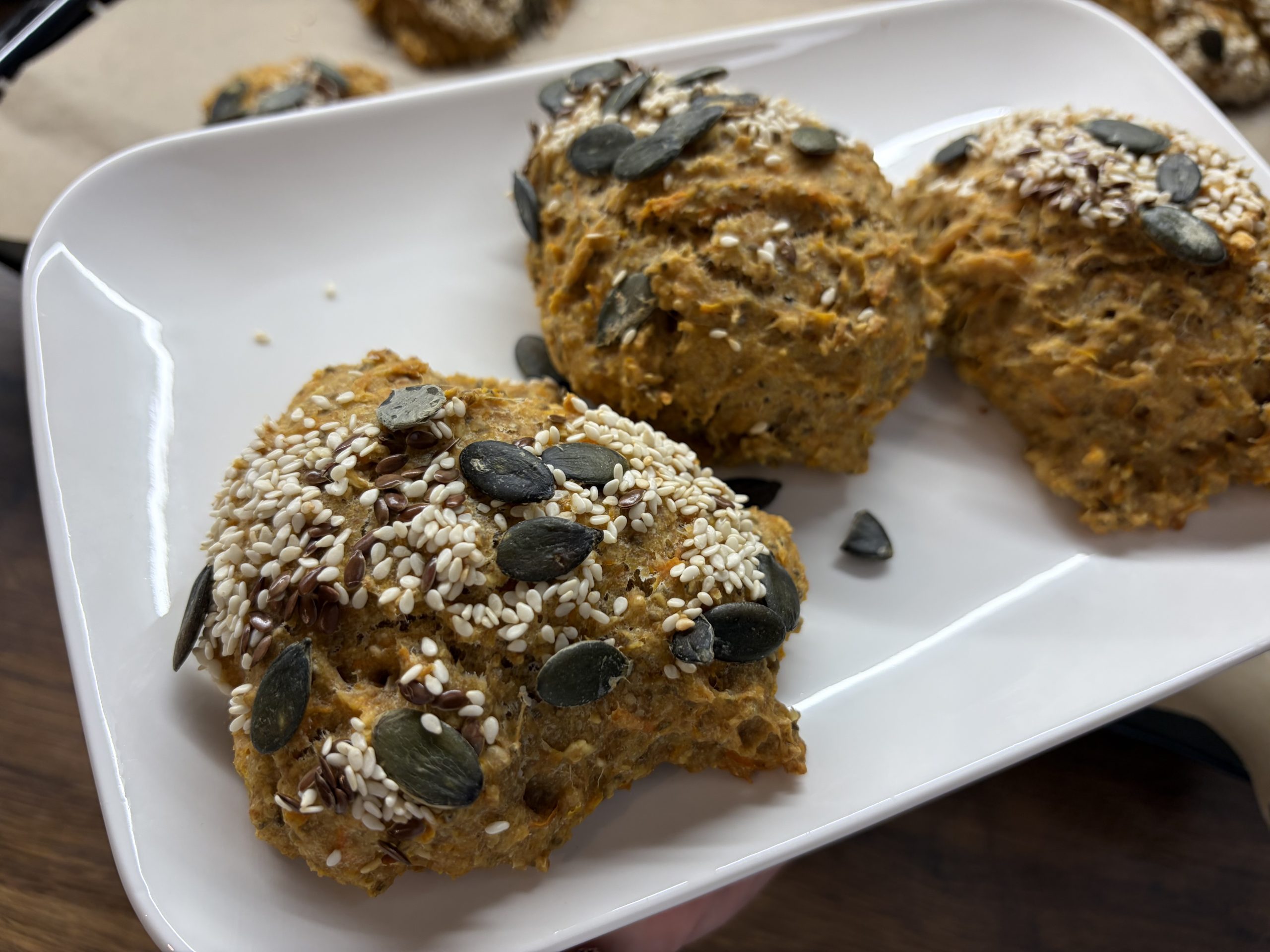 Mrkvové housky s ovesnými vločkami a chia semínky