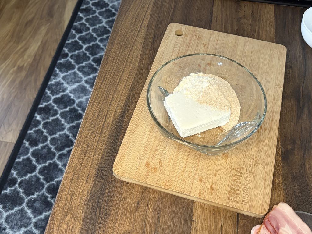 Domácí pizza se zdravějším tvarohovým základem