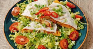 Domácí Qurrito s kuřecím masem a BBQ omáčkou – lepší než z fast foodu