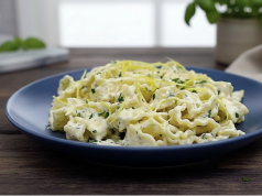 Jednoduché smetanové těstoviny s citronem a česnekem hotové za pár minut