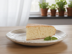 Jednoduchý recept na netradiční krupicový koláč s pomerančovým nádechem! Krupicovo-pomerančový koláč z pánve: rychlý dezert hotový za 30 minut