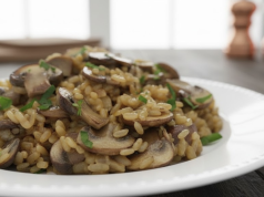 Inspirace na SUPER RYCHLÝ oběd – Houbové rizoto! Krémové houbové rizoto na smetaně: Rychlý oběd z pár surovin hotový do 30 minut