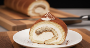 Luxusní smetanová roláda s piškoty a mascarpone – Inspirace na nepečený dezert!