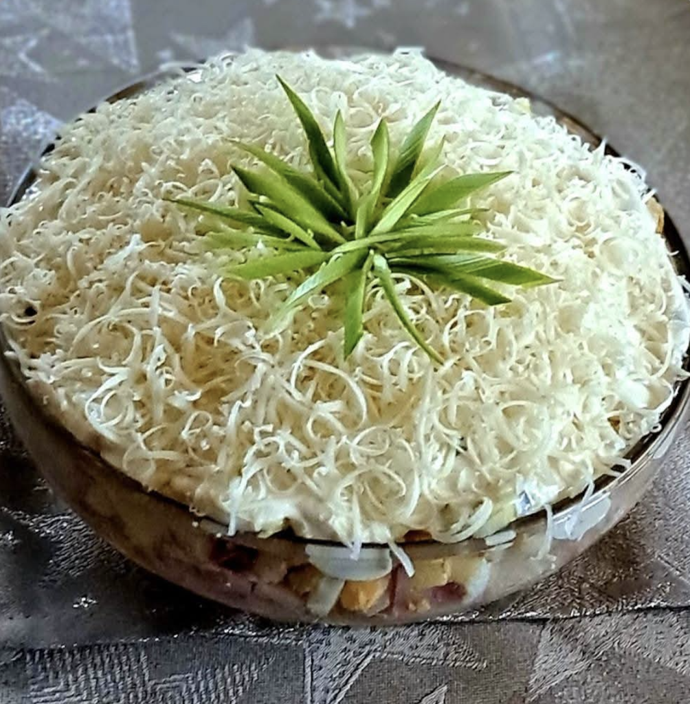 Ananasový salát s tatarskou omáčkou