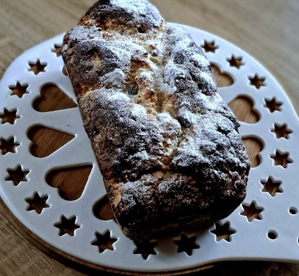 Nekynutá tvarohová vánočka