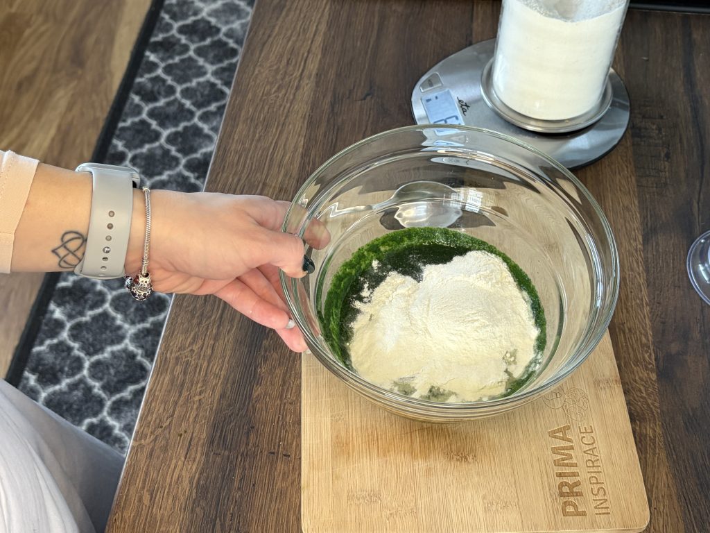 Špenátové halušky se sýrovou omáčkou