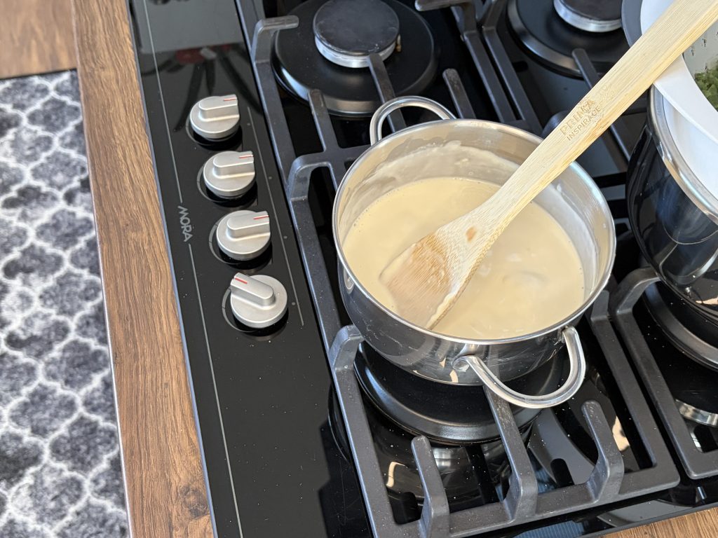 Špenátové halušky se sýrovou omáčkou