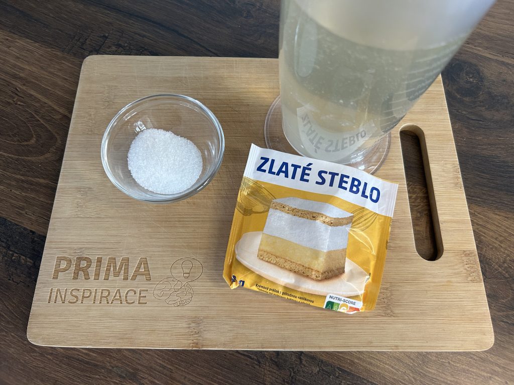 Žravé řezy s kysanou smetanou a mandarinkami – lehký, svěží a neuvěřitelně jemný dezert