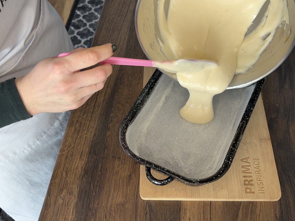 Žravé řezy s kysanou smetanou a mandarinkami – lehký, svěží a neuvěřitelně jemný dezert