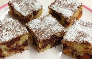 Vláčná hrnková buchta s meruňkami a vaječným likérem Hrnečková bábovka na plech s meruňkami, rozinkami a kokosovou polevou