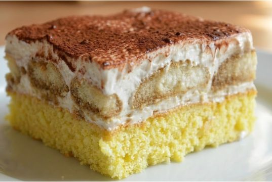 Kávové řezy s piškoty a krémem z pomazánkového másla